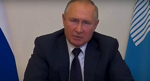 Putin: "No debemos apresurarnos con el reconocimiento oficial de los Talibanes"