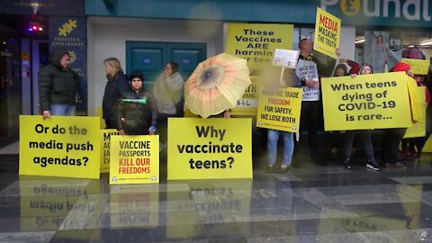 Crawley: 2nd October 2021 - Protest against Vaccine Passports and Medical Coercion