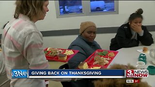 Two local volunteer cooks give back this Thanksgiving