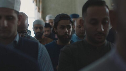 Hulu's Original Comedy 'Ramy' Earnestly Depicts Muslim Worship
