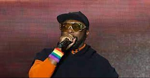 Will.i.am Says He Has 'No Shame' in Being 'Ultra Feminine' & Wayne Brady Comes Out as Pansexual🤯