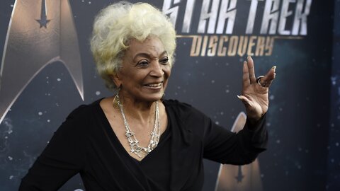 Nichelle Nichols, groundbreaking 'Star Trek star, dies