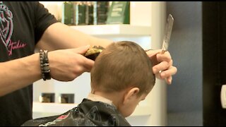 Local barbershop offering free haircuts to kids