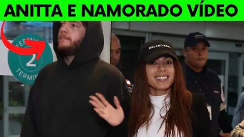 ANITA VÍDEO COM NAMORADO