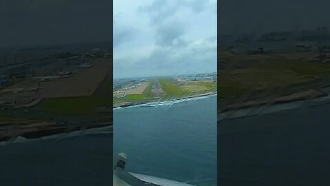 Maldives Aircraft Carrier style landing #aviation #pilot #maldives