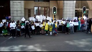 ANC protest outside provincial legislature at Zille's Sopa (U7T)
