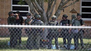 Former Police Chief, SWAT Team Member Analyzes Uvalde Shooting Video