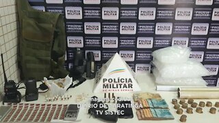 Caratinga: operação da Polícia Militar cumpre mandados de busca e apreende drogas