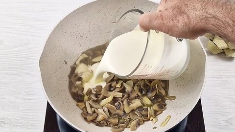 How To Make Creamy Garlic Mushroom Pasta