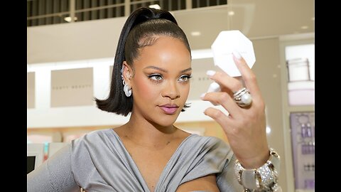 Slideshow tribute to Rihanna.