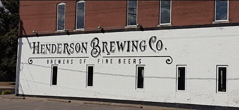 Interview with Doug Laramie of Henderson Brewing Company in Henderson, KY. #craftbrewerykentucky