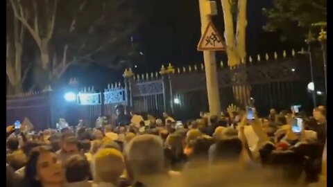 In Yerevan protesters began to break the gates of the Armenian parliament