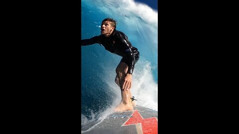 Pov what the violent turbulence of the wave called JAWS is like!