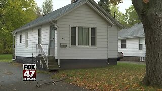 Woman files lawsuit against Lansing landlord for unwanted advances