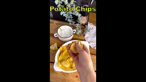 Homemade Potato Chips Recipe: Crispy Delights Await | چیپس سیب زمینی خانگی با سس جذاب