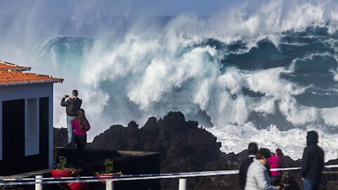 Japan 2011 Tsunami Caught On Camera | Ocean Overtops Wall
