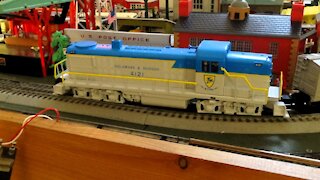 Lionel 4121 D&H RS-3 Diesel Locomotive LionChief Plus Demo