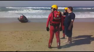 SOUTH AFRICA - Durban - Tourist drowns at beach (Videos) (c83)