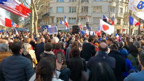 Manifestation contre le pass vaccinal place de Barcelone à Paris le 19/03/2022 - Vidéo 12