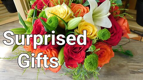 Surprised gifts ideas with natural cut flowers