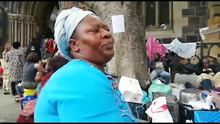 South Africa - Cape Town - Refugees oustside church (Video) (8MX)