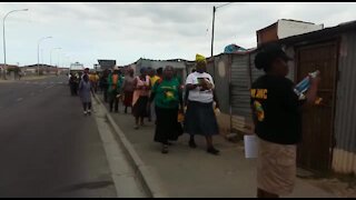 SOUTH AFRICA - Cape Town - ANC door-to-door campaign at the TR informal settlement (Video) (WwD)