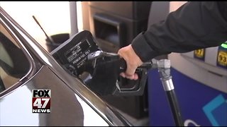 AAA: Michigan gas prices rise 7 cents to $2.59 per gallon