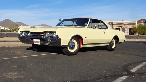 1967 Oldsmobile Olds 442 W30 W-30 in Yellow & Ride on My Car Story with Lou Costabile
