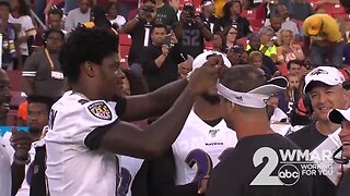 Lamar Jackson helps Coach Harbaugh with his sideline style