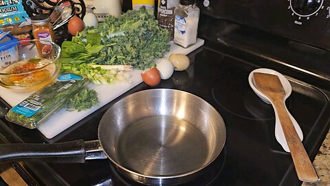 Cooking Organic Eggs w listening to Clif_High talk about "Energy-Biohacking", old age vs w cancer