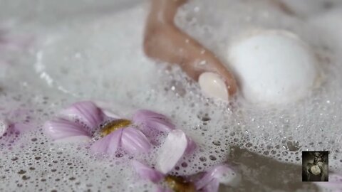 Popping Bath Bubbles. #whitenoise Sounds that can help with relaxing and more. #ASMR