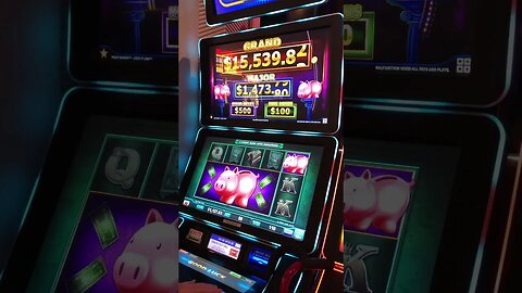 Chunky Piggie! #casino #slots #casinogame #slotwin #gambling#bonusfeature #slotmachine #jackpot