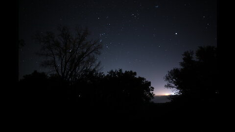 Time-lapse of Orionid Meteor Shower Oct 22 2023