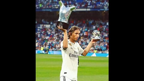 luka modric la fotbolista de rael madrid