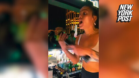 Bartender goes viral for holding onto a man's wallet after his cards were declined