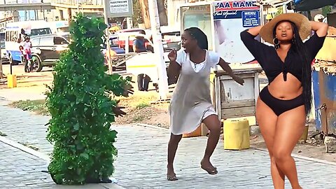 Hilarious bushman prank reaction 🤣🤣🤣🤣funny#fun#prank#bushman#funnyvideo#comedy