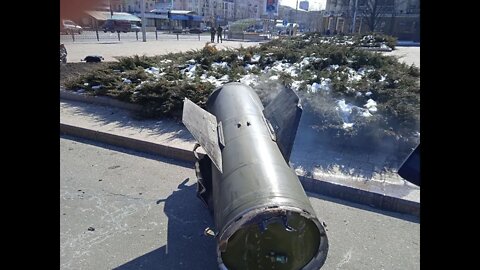 Donetsk : Falling fragments of Tochka-U missile kill 20 people, leave nine injured