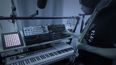 FEVER DREAM / Behringer Pro-1 & Neutron Ambient Synth Jam / Cinematic Soundtrack Concept