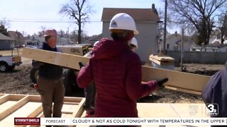 Bonding by building: Habitat for Humanity Omaha holds 25th annual Women Build