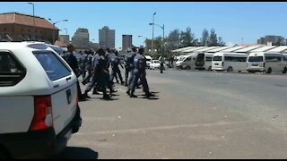 DUT students hand over memorandum at city hall following peaceful march (FSQ)