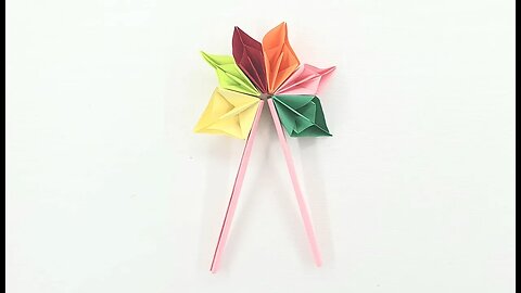 Origami paper craft folding flower with Ski