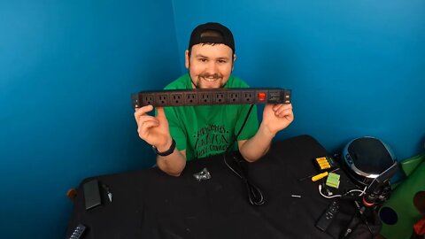 Unboxing: Rack Mount Power Strip, 8 Outlets PDU Right Angle with Circuit Breaker, Heavy Duty Metal