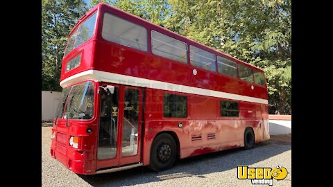 Head-Turning 32' Diesel Leyland Olympian Wood-Fired Pizza Double Decker Bus for Sale in California