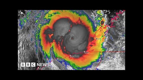 Powerful storm Cyclone Ilsa hits Western Australia - BBC News