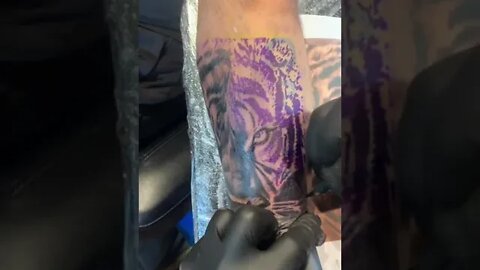 Incredible Tiger Arm Tattoo Art #shorts #tattoos #inked #youtubeshorts