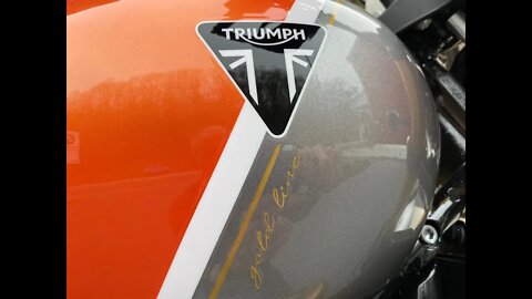 22 Triumph Scrambler 1200 XE Gold Line Edition TAY9755