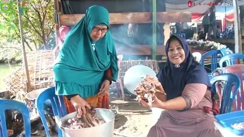 Tradisi Hajatan Desa Pengandonan - Pagaralam / Tamu berdatangan membawa Ayam | Gotong royong memasak