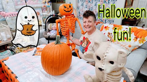 Let's Carve a Pumpkin! How to Carve a Jack O Lantern!