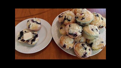 Blueberry Muffins Recipe Demonstration - Best Blueberry Muffins - The Hillbilly Kitchen