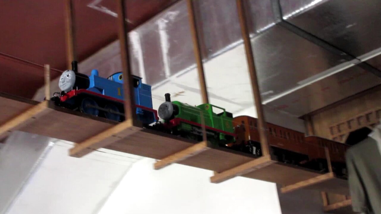 G scale best sale thomas the train